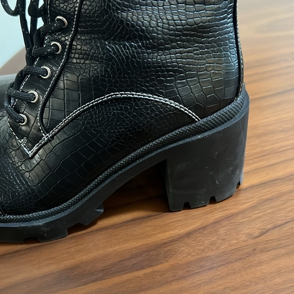 Booties - Picture 4 of 9